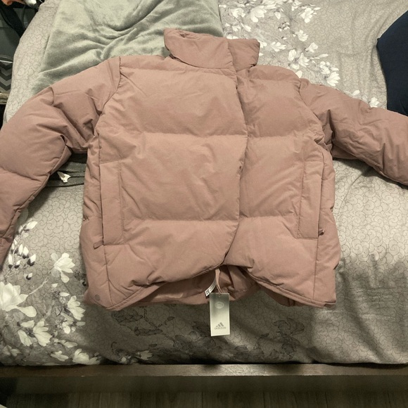 Adidas winter jacket in pink brand new medium - Picture 4 of 5